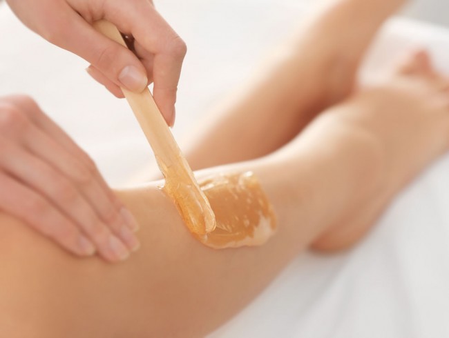 Enthaarung und Waxing aller Körperstellen © Shutterstock